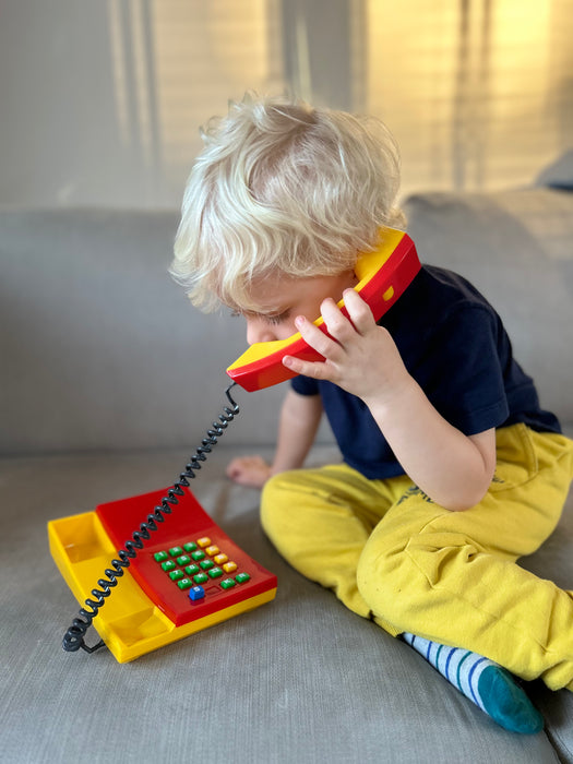 Role play Plastic Telephone